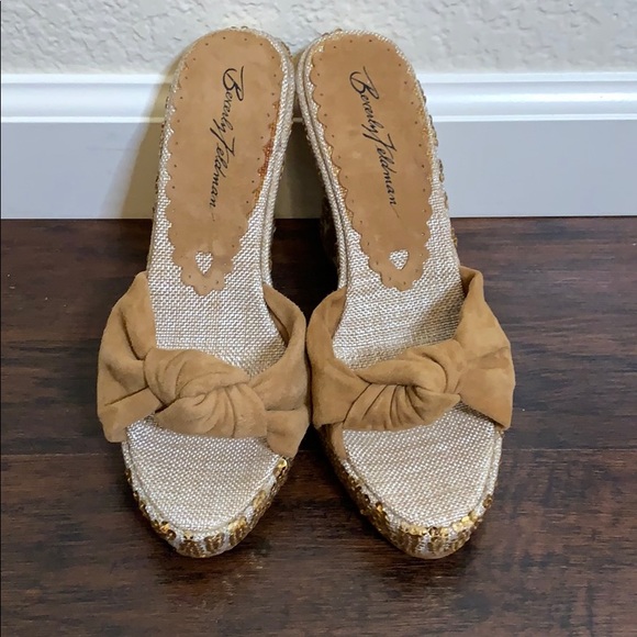 Beverly Feldman sequin platform heels NWOT - Picture 2 of 4